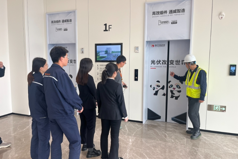 0a151aa331d05bfa61a408ae941f9833.jpg 0a151aa331d05bfa61a408ae941f9833.jpg