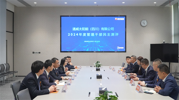 a242b5fdb7e6bb94cbe5eedf1e8e70d4.jpg a242b5fdb7e6bb94cbe5eedf1e8e70d4.jpg