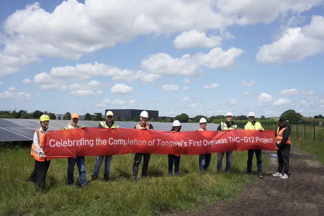 1e07ede8e1acaa20c0c994beba43bb56.jpg 1e07ede8e1acaa20c0c994beba43bb56.jpg