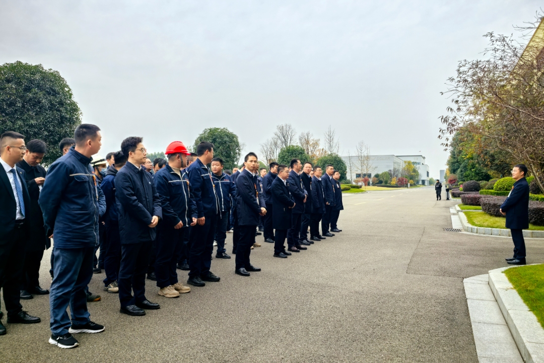 4b1c8edeb3712aef214b09ff420d9b07.jpg 4b1c8edeb3712aef214b09ff420d9b07.jpg