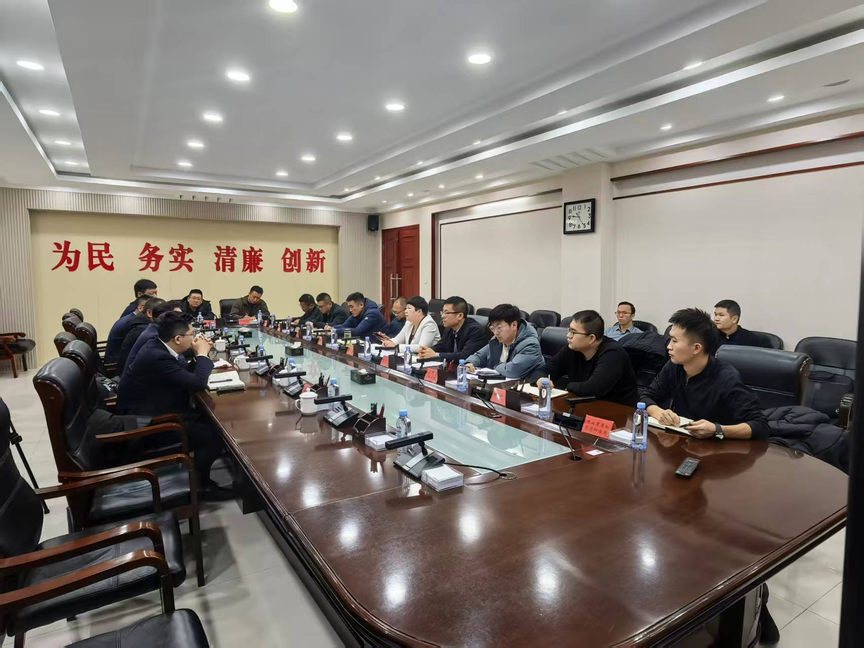 f18b5e67059864457f2b6700c5f4a9ef.jpg f18b5e67059864457f2b6700c5f4a9ef.jpg