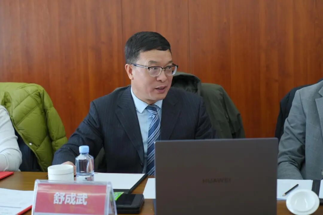 a09e167f05f2ca26997af9d72f52db43.jpg a09e167f05f2ca26997af9d72f52db43.jpg