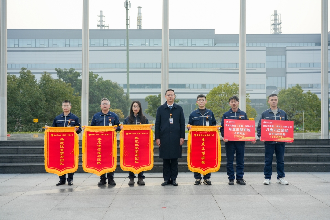 b83beaa9946a26e002434e5bd3a795ba.jpg b83beaa9946a26e002434e5bd3a795ba.jpg